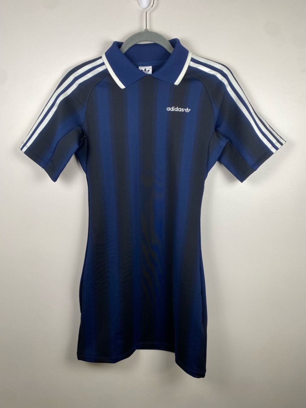 NWT Adidas Women's Footie Jersey Dress Blue Striped Small - Picture 4 of 8